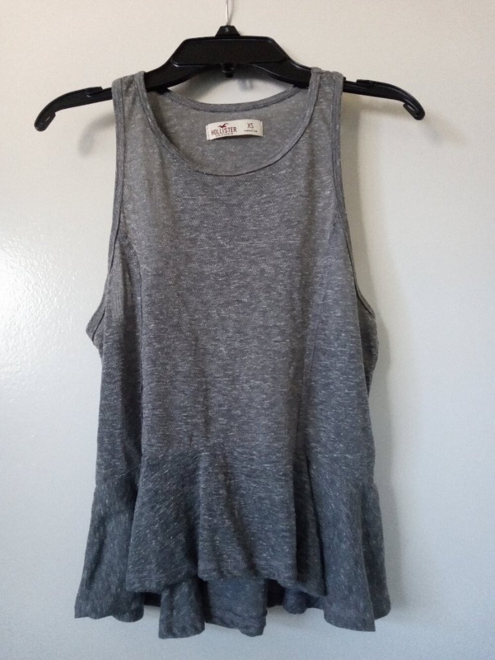 VINTAGE Hollister tank top ~ super soft ~ peplum ~ EUC